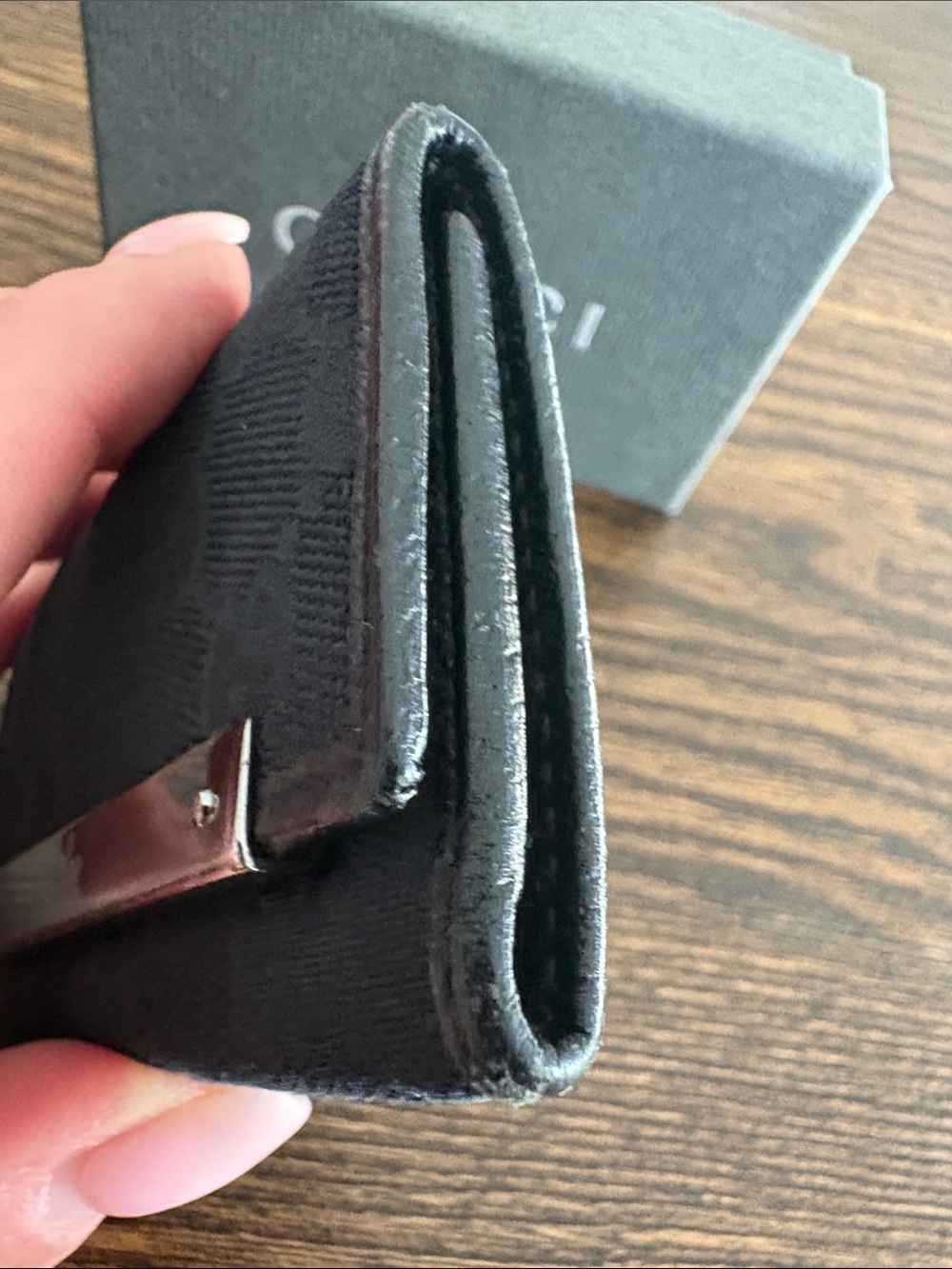 GUCCI Black Canvas GG Leather Trifold Key Holder w/ Box - Picture 4 of 9